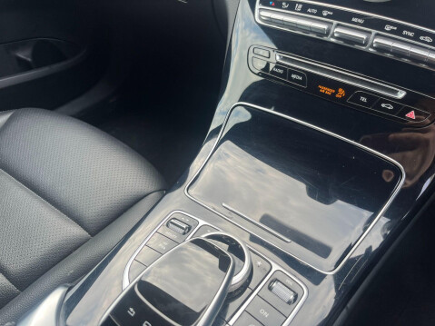 Mercedes-Benz C Class 2.1 C220 BlueTEC AMG Line G-Tronic+ Euro 6 (s/s) 4dr 27
