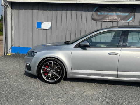 Skoda Octavia 2.0 TFSI vRS Euro 6 (s/s) 5dr (SNav) 18