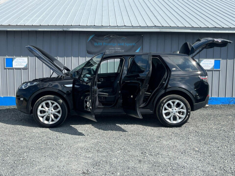 Land Rover Discovery Sport 2.0 TD4 HSE Auto 4WD Euro 6 (s/s) 5dr 3
