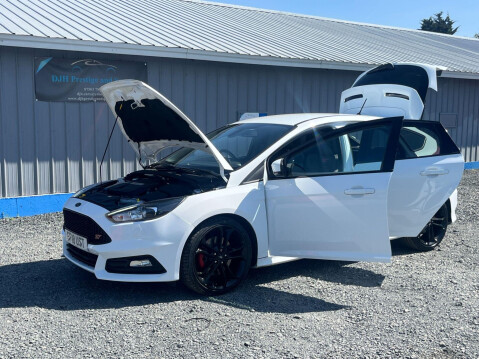 Ford Focus 2.0 TDCi ST-3 Euro 6 (s/s) 5dr 14