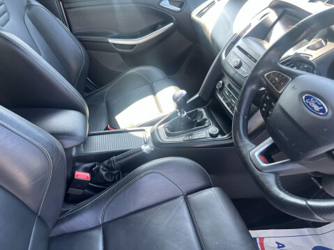 Ford Focus 2.0 TDCi ST-3 Euro 6 (s/s) 5dr 31