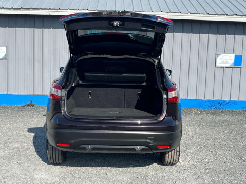 Nissan Qashqai 1.5 dCi Tekna 2WD Euro 5 (s/s) 5dr 9