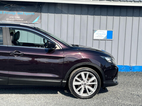 Nissan Qashqai 1.5 dCi Tekna 2WD Euro 5 (s/s) 5dr 24