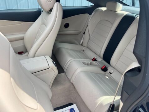 Mercedes-Benz C Class 2.1 C250d AMG Line (Premium) G-Tronic+ Euro 6 (s/s) 2dr 32