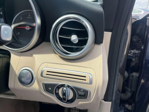 Mercedes-Benz C Class 2.1 C250d AMG Line (Premium) G-Tronic+ Euro 6 (s/s) 2dr 35