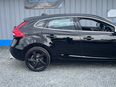 Volvo V40 2.0 D2 R-Design Euro 6 (s/s) 5dr 18
