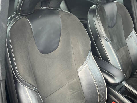 Volvo V40 2.0 D2 R-Design Euro 6 (s/s) 5dr 22
