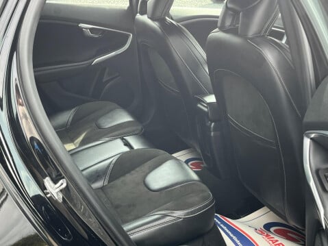 Volvo V40 2.0 D2 R-Design Euro 6 (s/s) 5dr 28