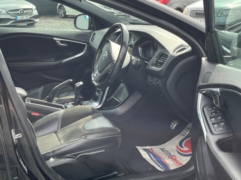Volvo V40 2.0 D2 R-Design Euro 6 (s/s) 5dr 30