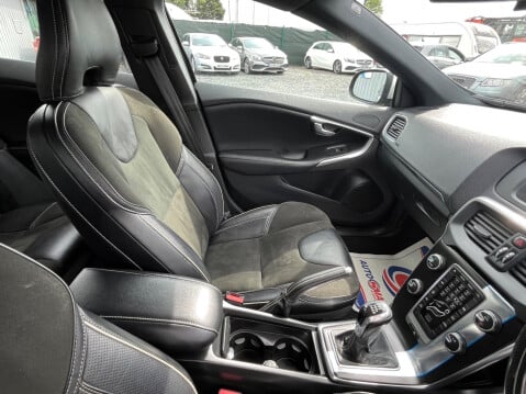 Volvo V40 2.0 D2 R-Design Euro 6 (s/s) 5dr 33