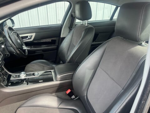 Jaguar XF 2.2d Sport Auto Euro 5 (s/s) 4dr 30