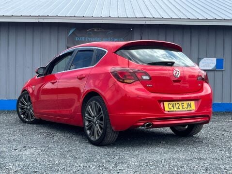 Vauxhall Astra 2.0 CDTi SRi VX Line Euro 5 (s/s) 5dr 39