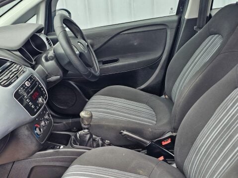 Fiat Punto Evo 1.4 Active Euro 5 (s/s) 5dr 21