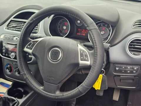 Fiat Punto Evo 1.4 Active Euro 5 (s/s) 5dr 28