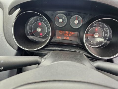 Fiat Punto Evo 1.4 Active Euro 5 (s/s) 5dr 29