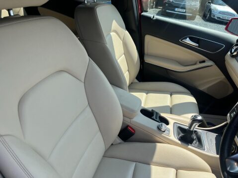 Mercedes-Benz GLA 2.1 GLA200d Sport Euro 6 (s/s) 5dr 34