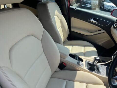 Mercedes-Benz GLA 2.1 GLA200d Sport Euro 6 (s/s) 5dr 34