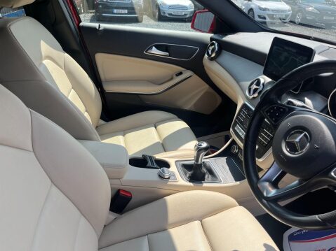 Mercedes-Benz GLA 2.1 GLA200d Sport Euro 6 (s/s) 5dr 38
