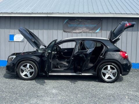 Mercedes-Benz GLA 2.0 GLA250 AMG Line 7G-DCT 4MATIC Euro 6 (s/s) 5dr 14
