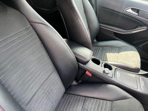 Mercedes-Benz GLA 2.0 GLA250 AMG Line 7G-DCT 4MATIC Euro 6 (s/s) 5dr 41