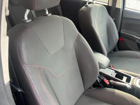 Ford Focus 2.0 TDCi Zetec S Black Edition Euro 6 (s/s) 5dr 33