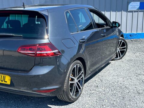 Volkswagen Golf 2.0 TDI BlueMotion Tech GTD Euro 6 (s/s) 5dr 27