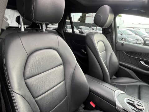 Mercedes-Benz GLC 2.1 GLC220d AMG Line (Premium) G-Tronic+ 4MATIC Euro 6 (s/s) 5dr 33