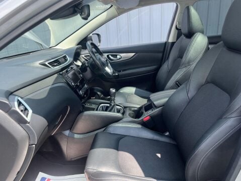 Nissan Qashqai 1.5 dCi Tekna Euro 6 (s/s) 5dr 35