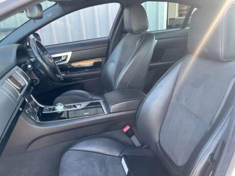 Jaguar XF 2.2d R-Sport Auto Euro 5 (s/s) 4dr 41