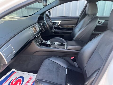 Jaguar XF 2.2d R-Sport Auto Euro 5 (s/s) 4dr 44