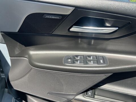 Jaguar XE 2.0d Prestige Auto Euro 6 (s/s) 4dr 33