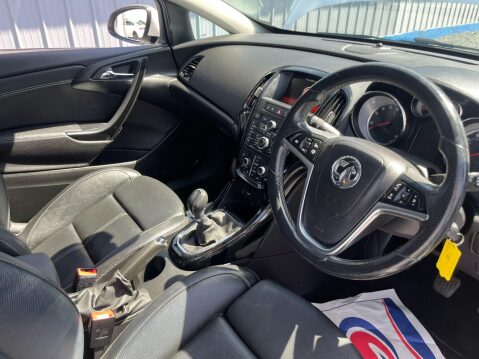 Vauxhall Astra GTC 1.4i Turbo Limited Edition Euro 6 (s/s) 3dr 31