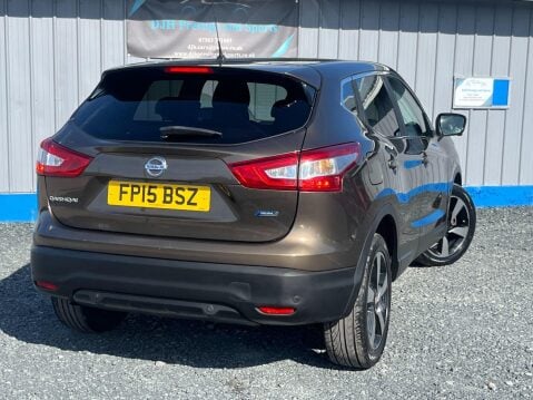 Nissan Qashqai 1.5 dCi n-tec 2WD Euro 5 (s/s) 5dr 10