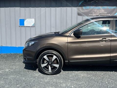 Nissan Qashqai 1.5 dCi n-tec 2WD Euro 5 (s/s) 5dr 18
