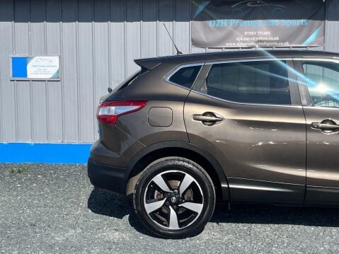 Nissan Qashqai 1.5 dCi n-tec 2WD Euro 5 (s/s) 5dr 22