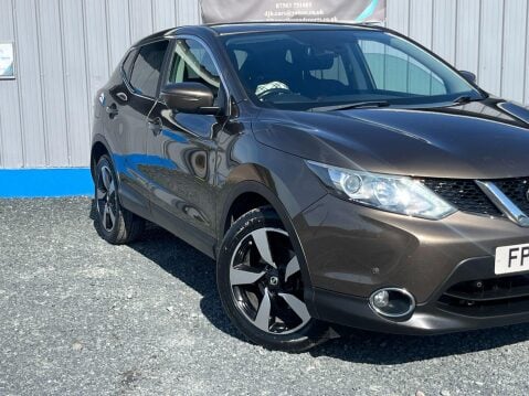 Nissan Qashqai 1.5 dCi n-tec 2WD Euro 5 (s/s) 5dr 25