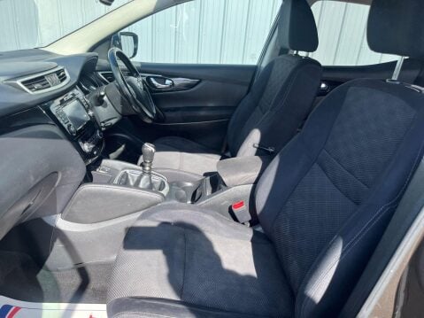 Nissan Qashqai 1.5 dCi n-tec 2WD Euro 5 (s/s) 5dr 38