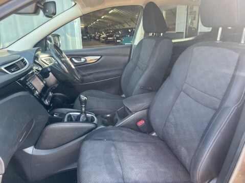 Nissan Qashqai 1.5 dCi n-tec 2WD Euro 5 (s/s) 5dr 39