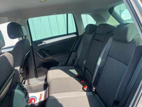 Volkswagen Tiguan 2.0 TDI BlueMotion Tech SE Navigation 4Motion Euro 6 (s/s) 5dr 34
