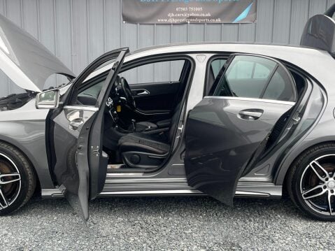 Mercedes-Benz A Class 1.5 A180d AMG Line Euro 6 (s/s) 5dr 15