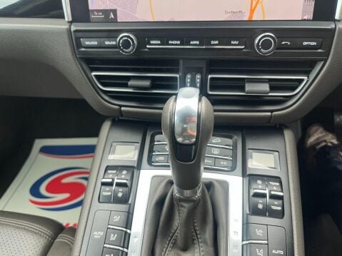 Porsche Macan 3.0T V6 S PDK 4WD Euro 6 (s/s) 5dr 46