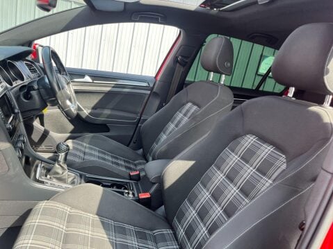 Volkswagen Golf 2.0 TDI BlueMotion Tech GTD Euro 6 (s/s) 5dr 6