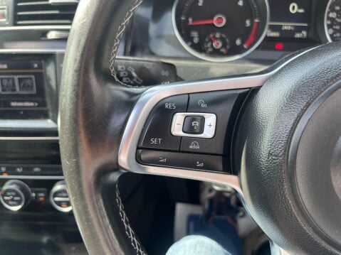 Volkswagen Golf 2.0 TDI BlueMotion Tech GTD Euro 6 (s/s) 5dr 29
