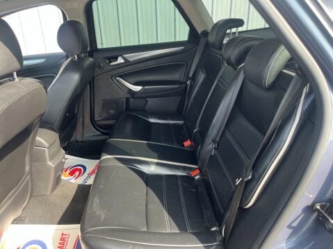 Ford Mondeo 2.0 TDCi Titanium X Euro 5 5dr 29