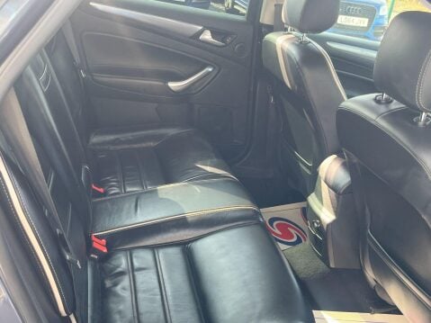 Ford Mondeo 2.0 TDCi Titanium X Euro 5 5dr 34