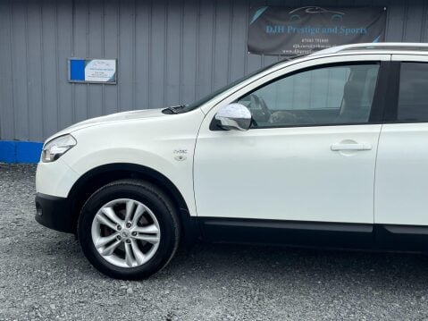 Nissan Qashqai 2.0 n-tec 2WD 5dr 17