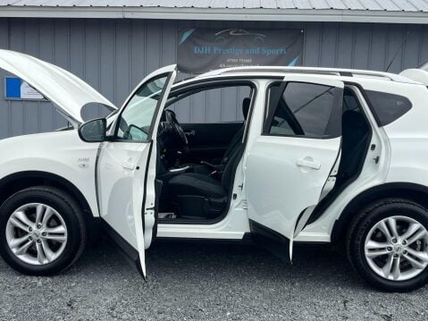 Nissan Qashqai 2.0 n-tec 2WD 5dr 15