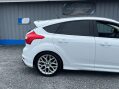 Ford Focus 1.6 TDCi Zetec S Euro 5 (s/s) 5dr 27