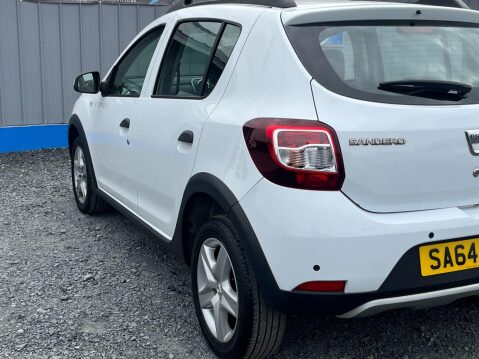 Dacia Sandero Stepway 1.5 dCi Laureate Euro 5 5dr 57
