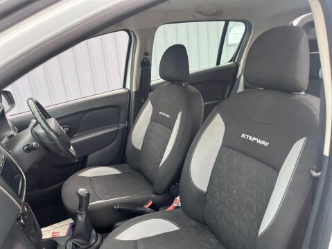 Dacia Sandero Stepway 1.5 dCi Laureate Euro 5 5dr 30